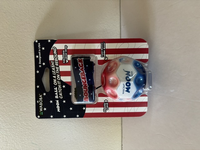 Waboba Moon Ballon a Leash! UPC #840001933804