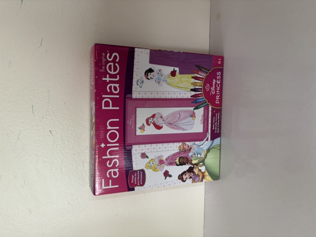 PlayMonster Disney Princess Fashion Plates Kit UPC #093514253192