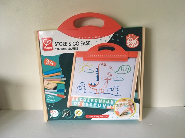 Hape Store & Go Easel UPC #6943478034723