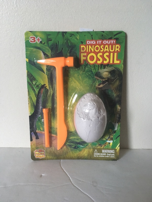 Dig it Out Dinosaur Fossil Kit UPC #783746040553