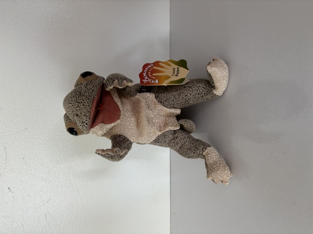 Folkmanis Lizard Puppet UPC #638348032393