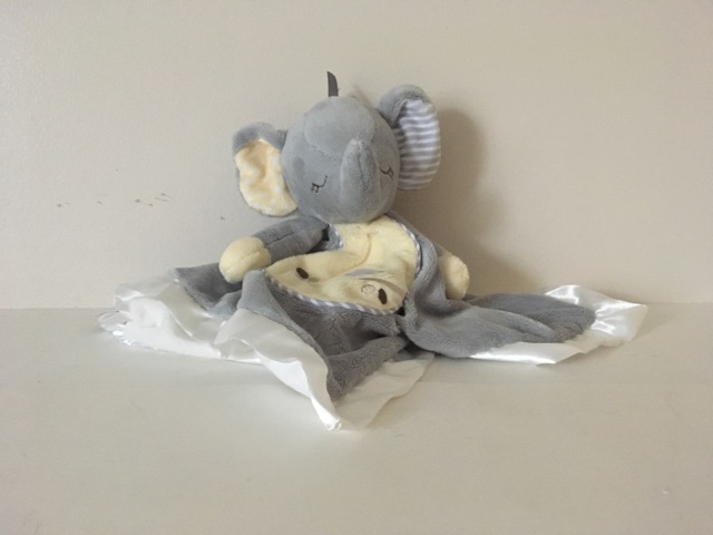 Douglas Baby Lil' Snugglers Elephant #1411 UPC #767548137987