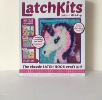 Kahootz Unicorn Mini Rug Latch Kit UPC #819441016019