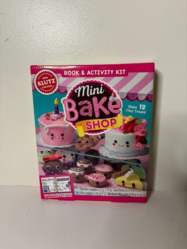 Klutz Mini Bake Shop UPC #730767210205