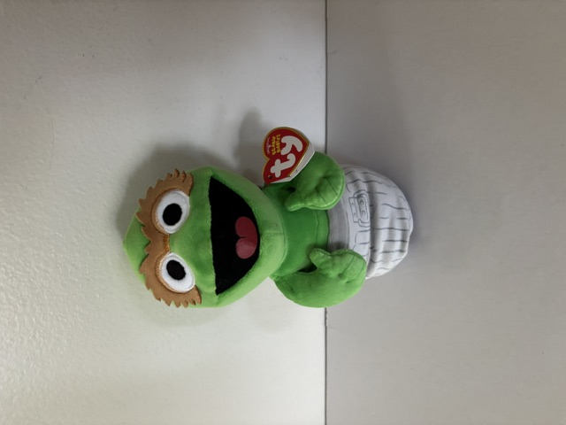 TY Beanie Babies Oscar the Grouch Plush UPC #008421440337