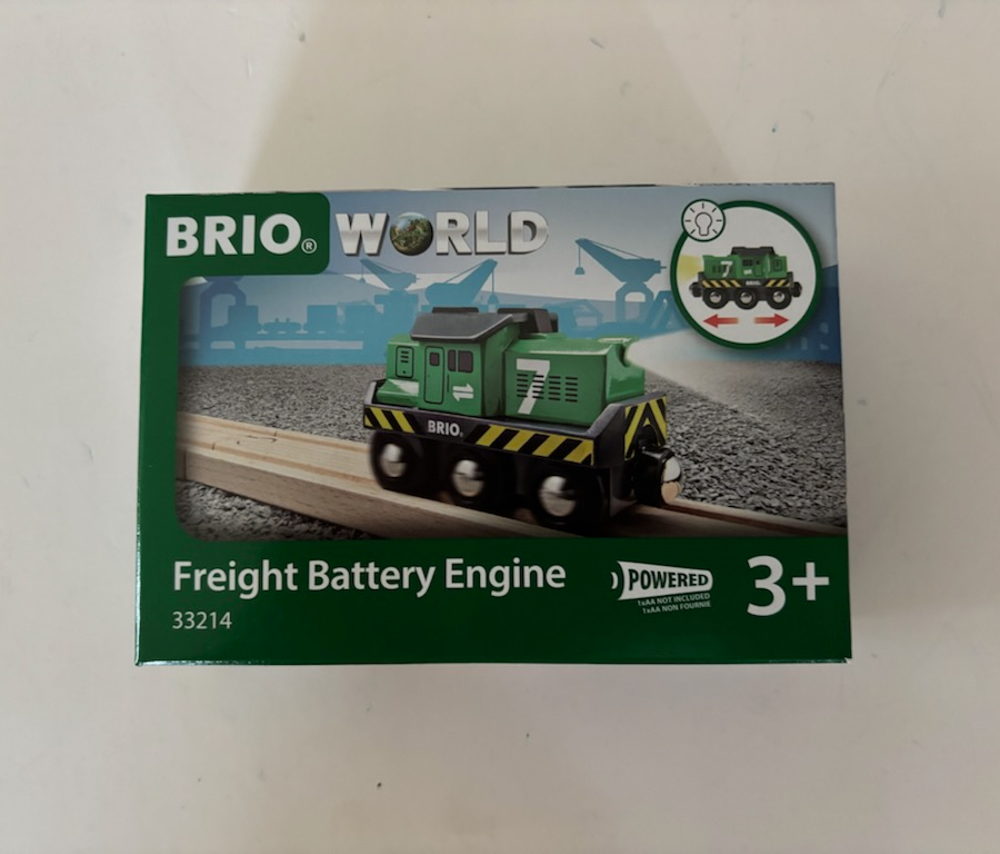 Brio World Freight Battery Engine 33214 UPC #7312350332148