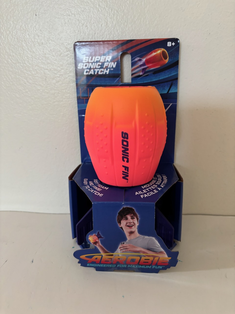 Spin Master Aerobie Super Sonic Fin Catch UPC #681147034105