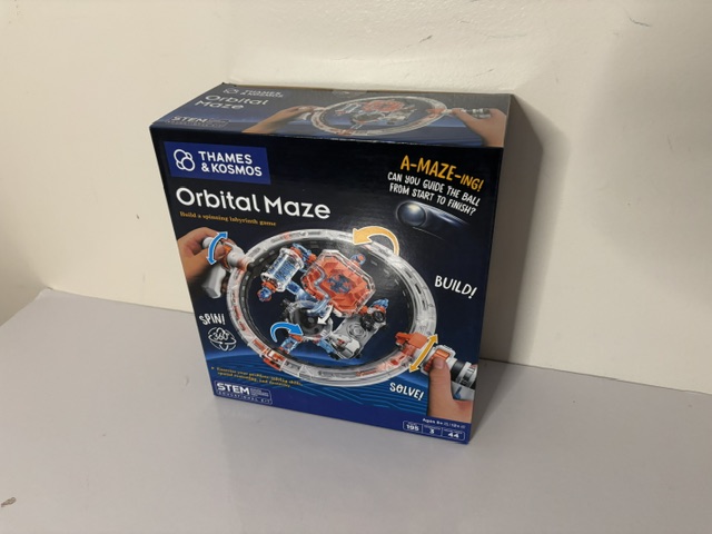 Thames & Kosmos Orbital Maze STEM Kit UPC #810172680968