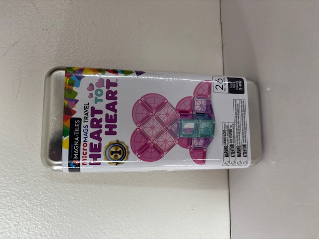 Magna Tiles MicroMags Travel Heart to Heart Set UPC #850025176682