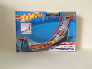 Hot Wheels Hill Climb Champion Track Set UPC #887961713831