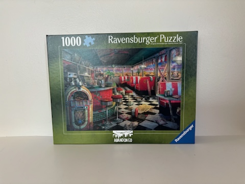 Ravensburger Decaying Diner Puzzle UPC #4005555006374