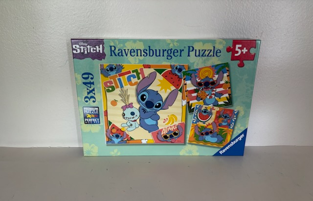 Ravensburger Disney Stitch Aloha Puzzle UPC #4005555041146