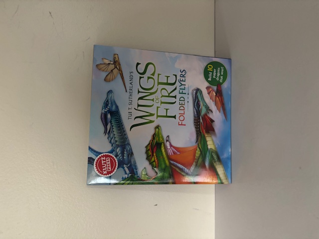 Klutz Wings of Fire Folder Flyers UPC #9798225018580