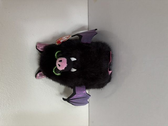 TY Beanie Babies Batrice the Bat Plush UPC #008421374168