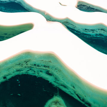 foto aérea das piscinas naturais dos lençóis maranhenses