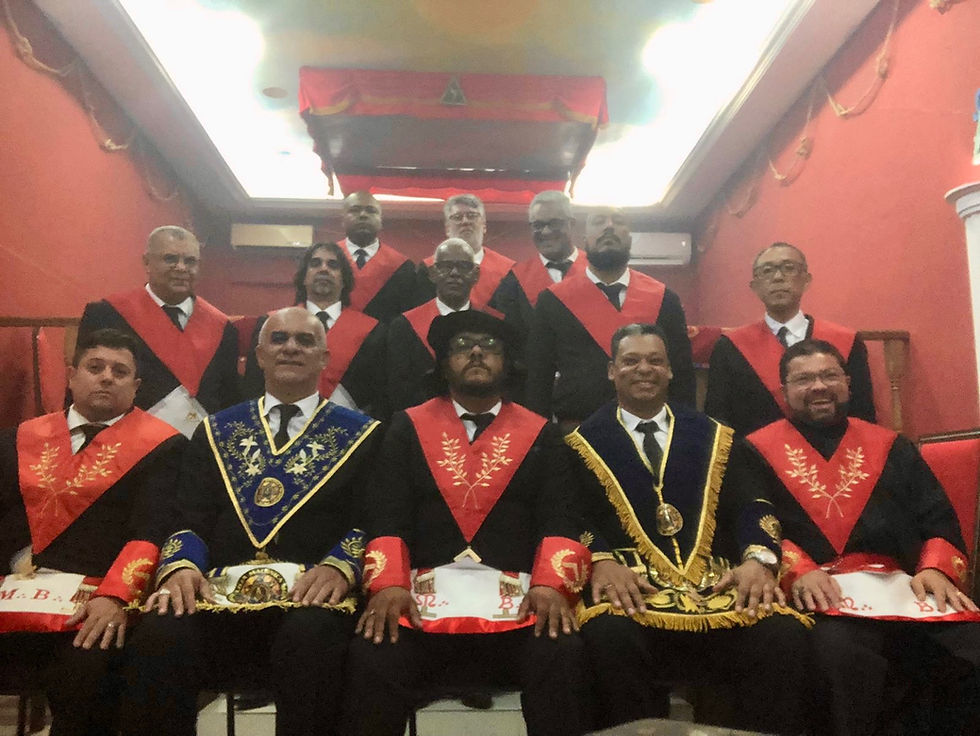 Sessão Magna de Sagração da Espada Flamígera do Venerável Mestre Lucas Medeiros