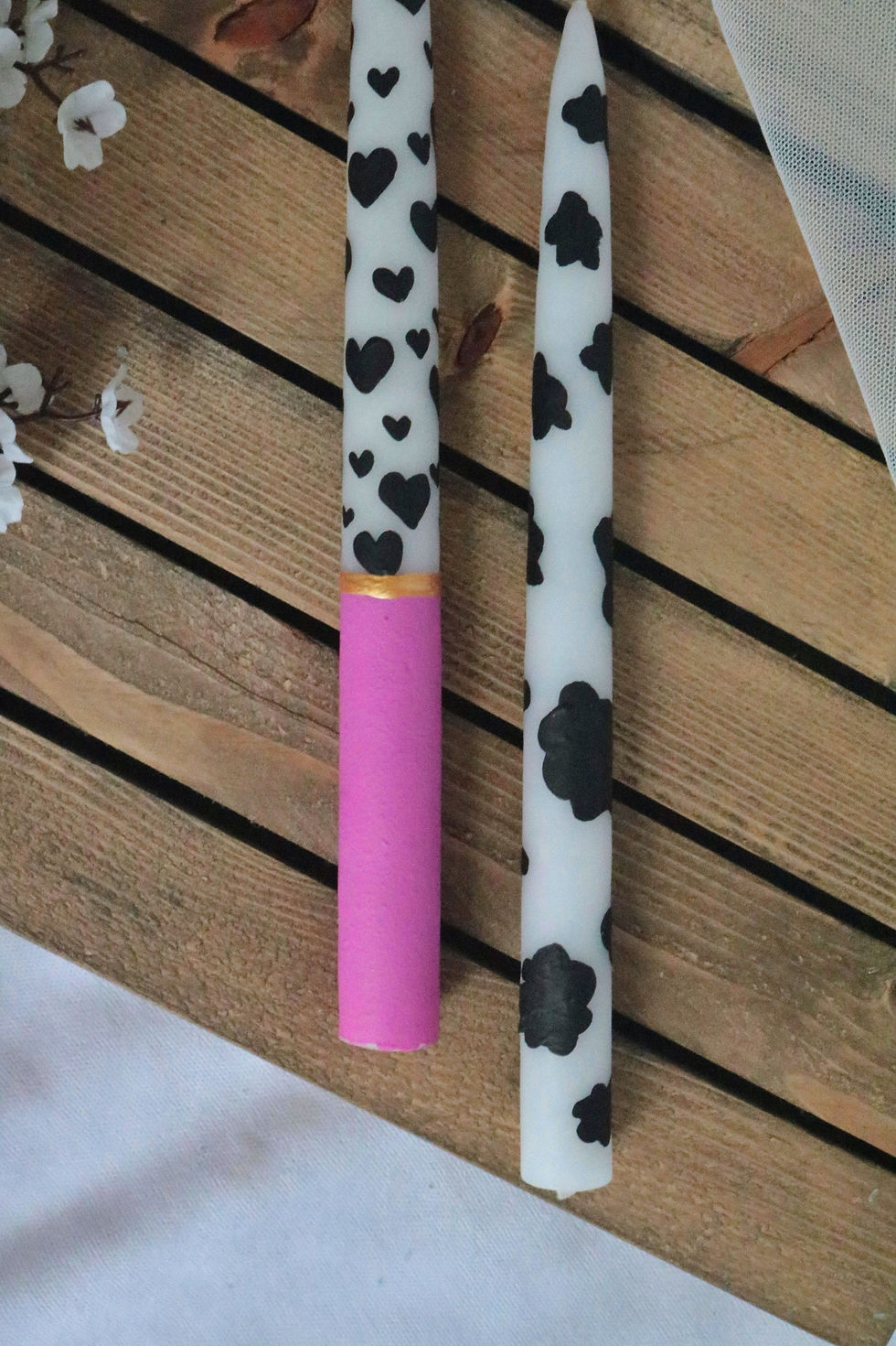 Thumbnail: Hand Drawn Cow/Heart Patterned Gift/Presentation/2 Piece Design Candle Set