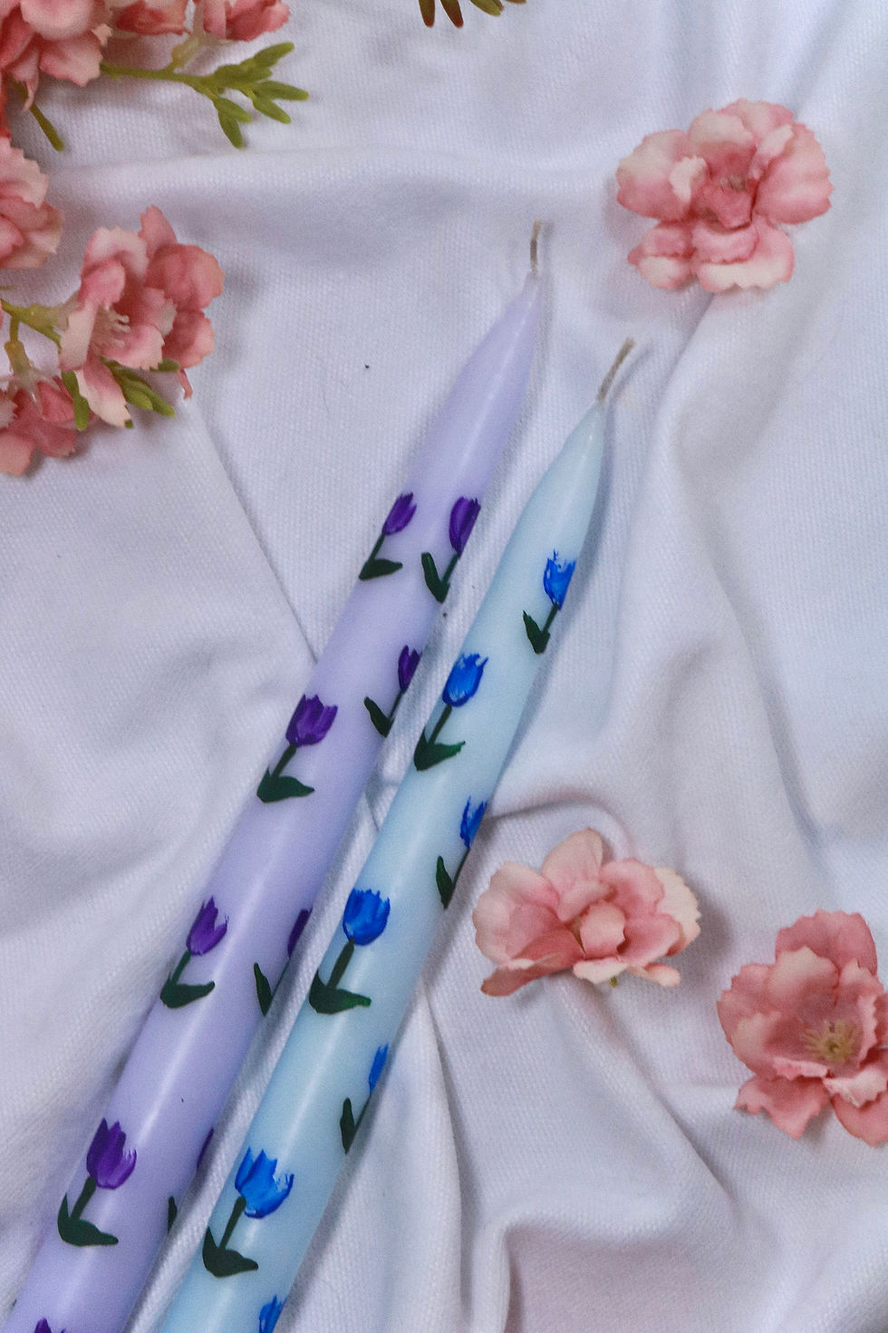 Thumbnail: 100% Handmade Tulip/Flower/Bouquet Patterned Gold Detailed 2-Piece Candlestick Candle Set