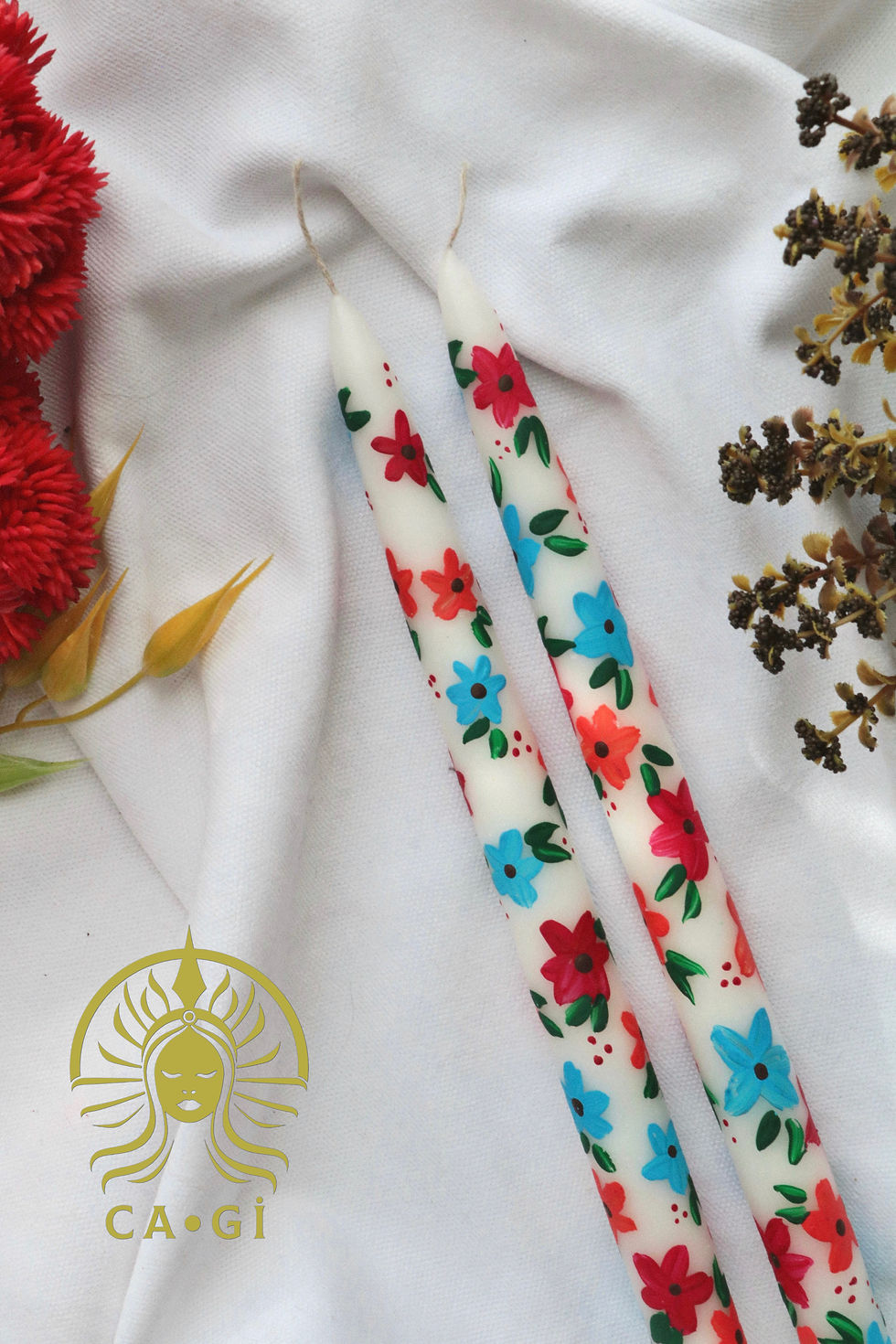 100% Hand Painted Floral Patterned 2-Piece Candlestick Set