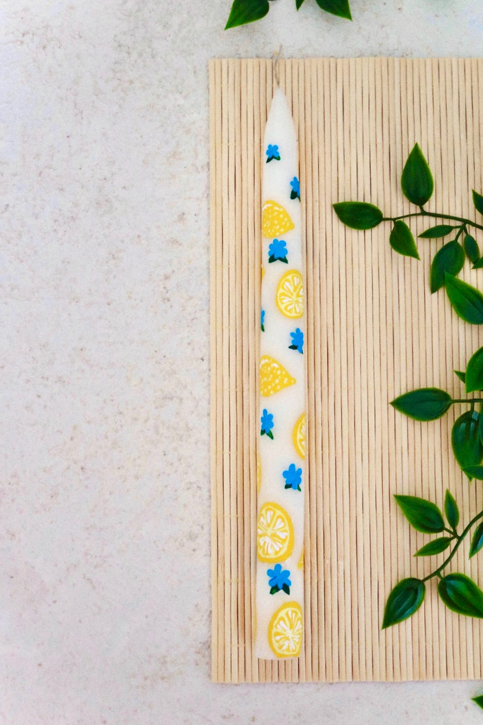 Küçük resim: El Boyaması Limon & Çiçek Desenli Tekli Şamdan Mum