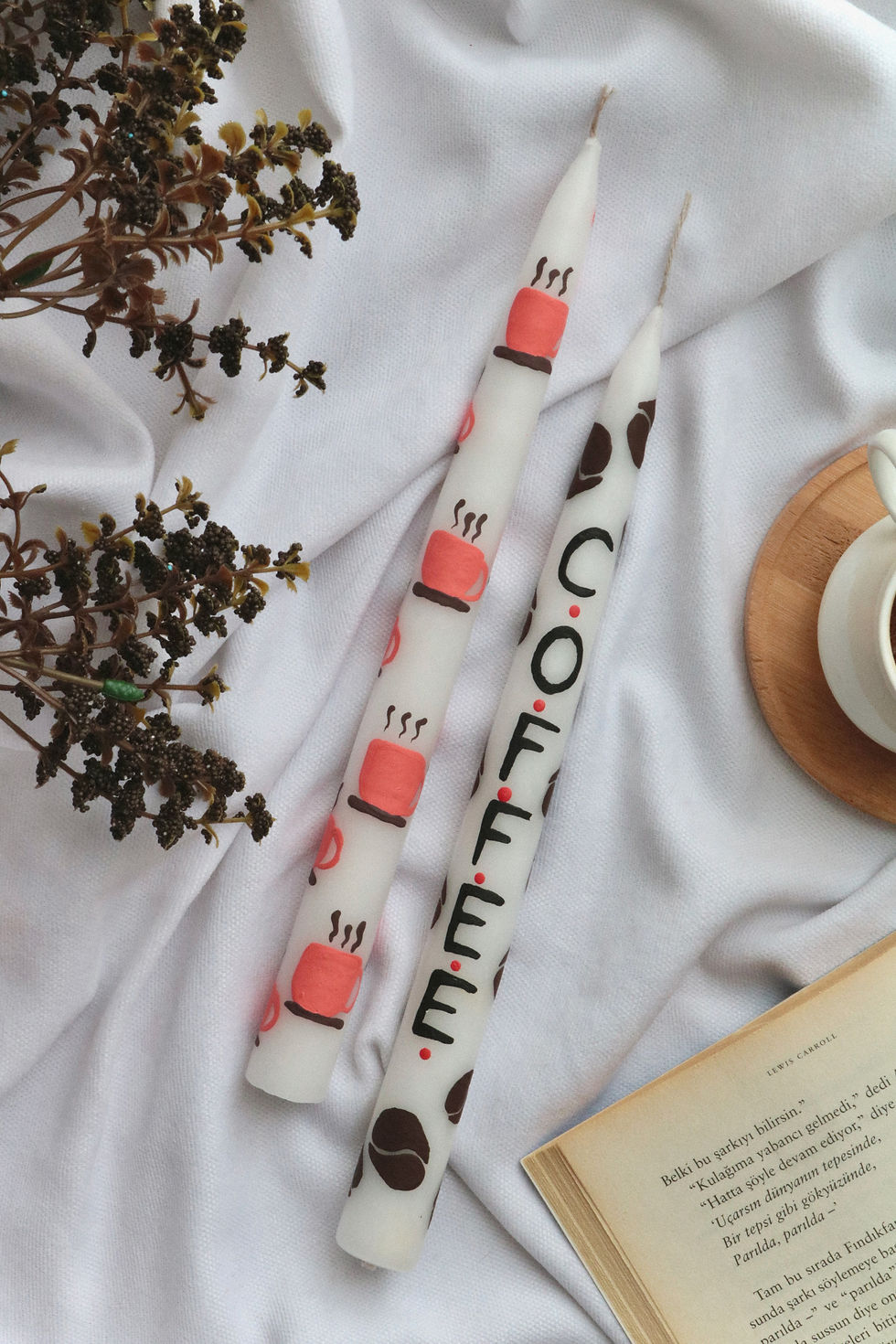 Küçük resim: El Boyaması 2Li Kahve Yanı Sunumluk / Desenli Şamdan Mum Seti