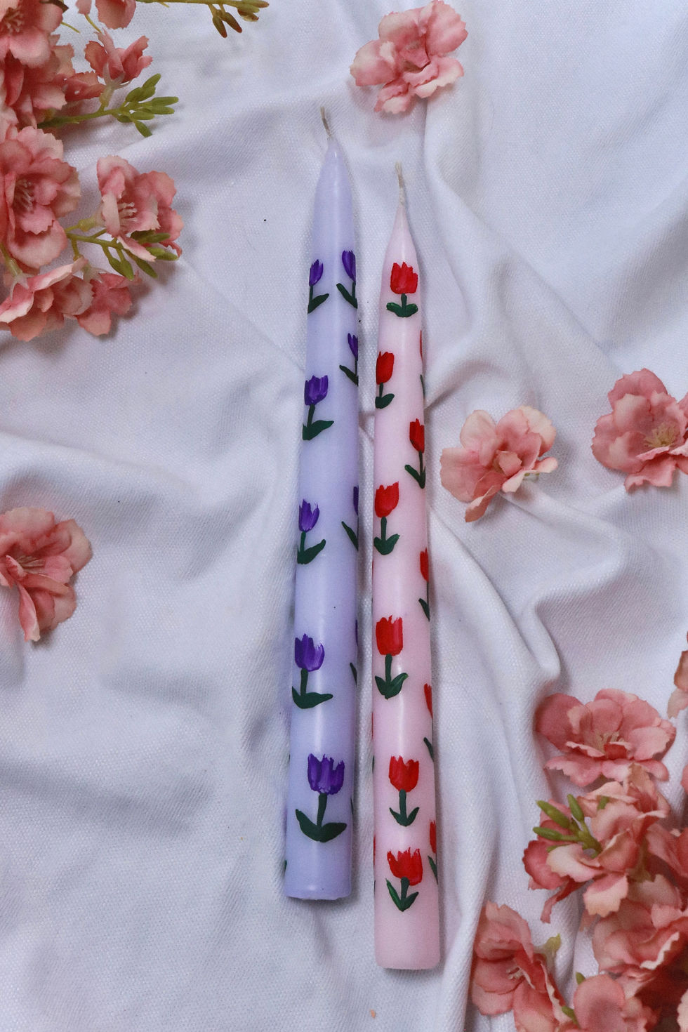 Thumbnail: 100% Handmade Tulip/Flower/Bouquet Patterned Gold Detailed 2-Piece Candlestick Candle Set