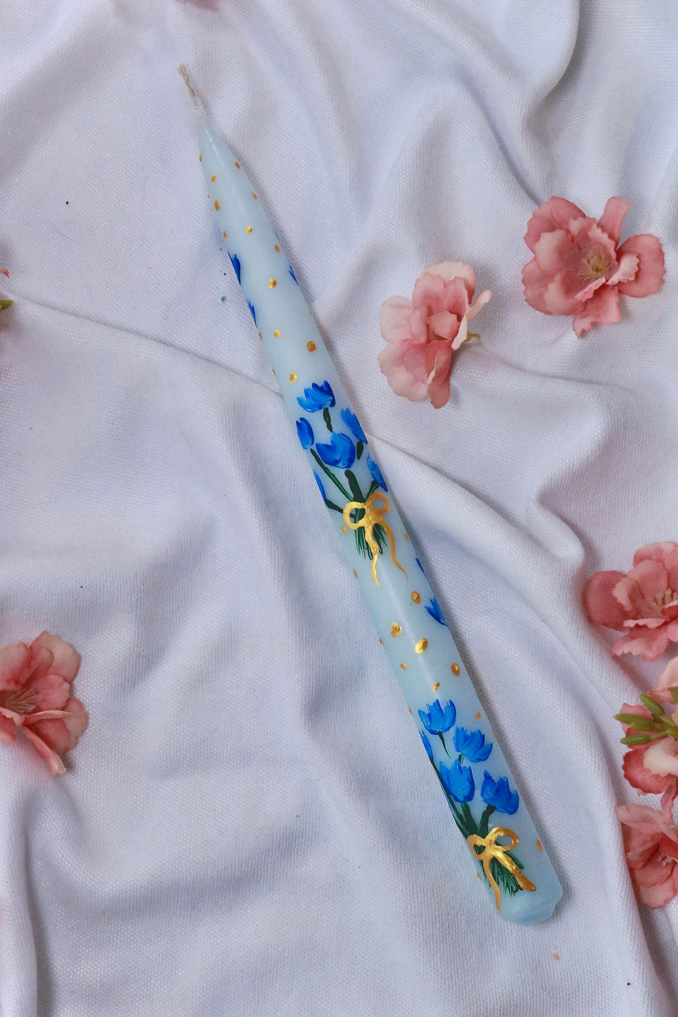 100% Handmade Tulip/Flower Patterned Gold Detailed Single Candlestick Candle