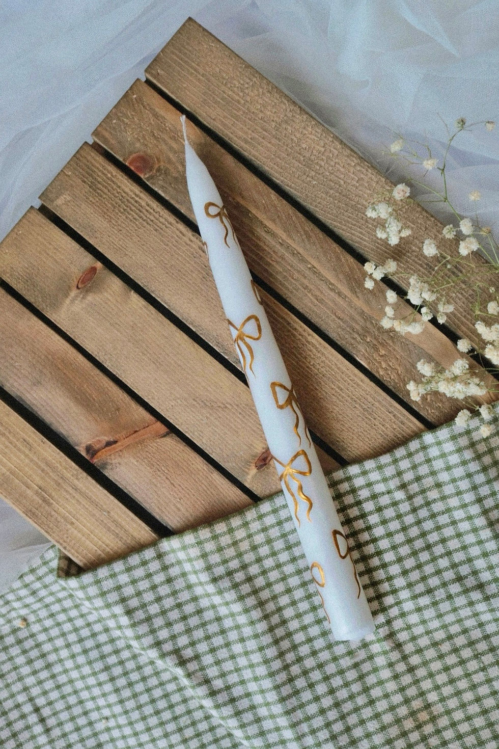 Hand Painted Gold Ribbon Patterned Single Candlestick Candle