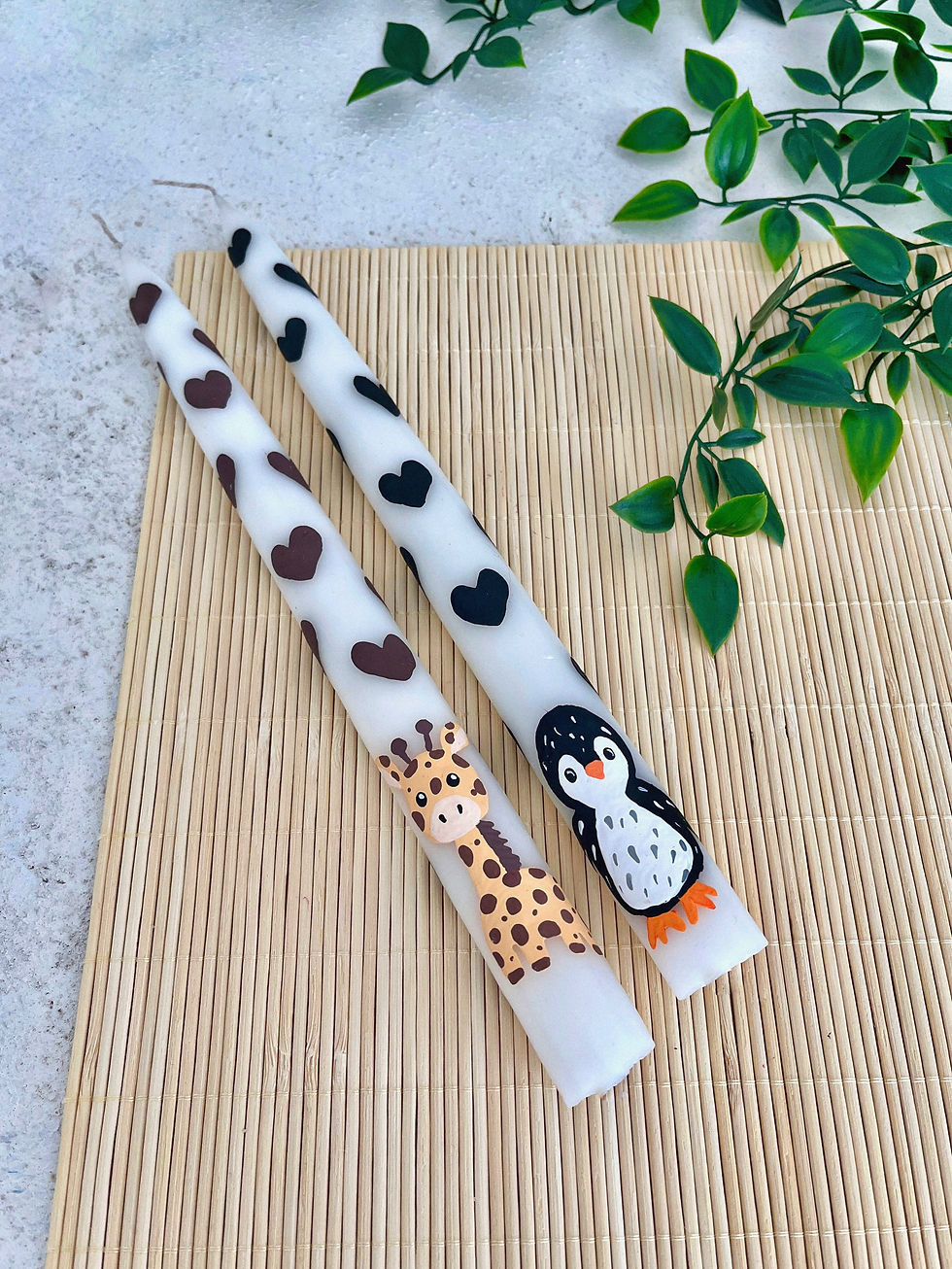 Küçük resim: El Boyaması Zürafa & Penguen Desenli 2'Li Şamdan Mum Seti