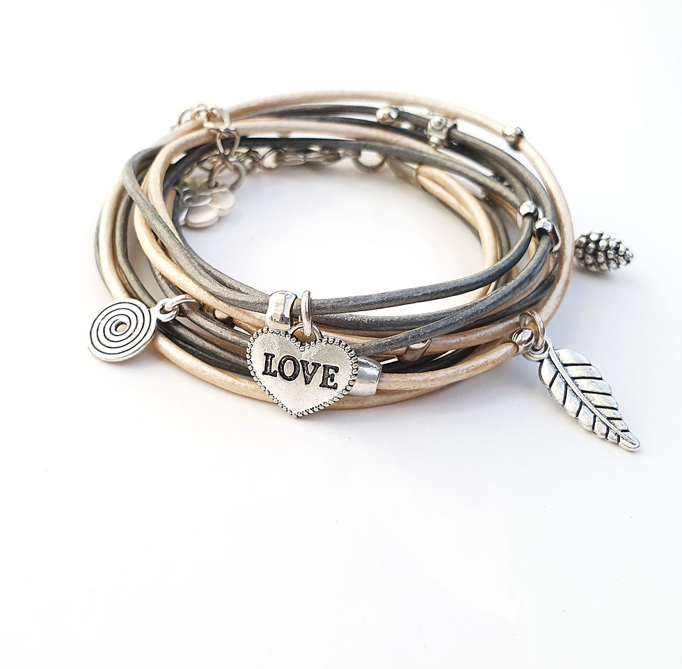 צמיד אהבה מתלפף מעור שמנת ואפור