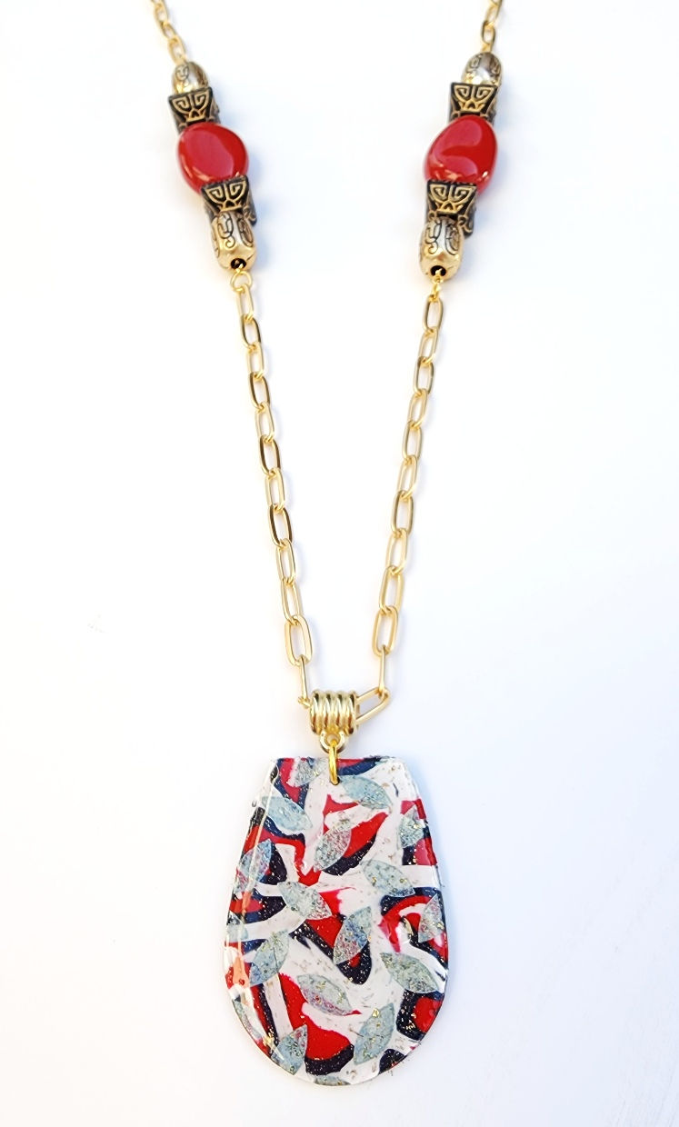 שרשרת זהב עם תליון אדום