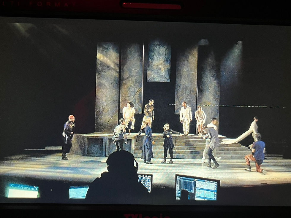 Behind the scenes of R&J