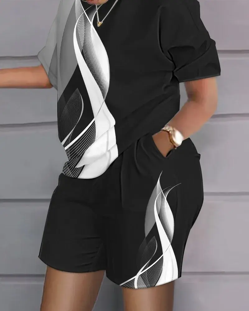 Thumbnail: Colorful Plus Size Half Sleeves T Shirts 2 Piece Shorts Set