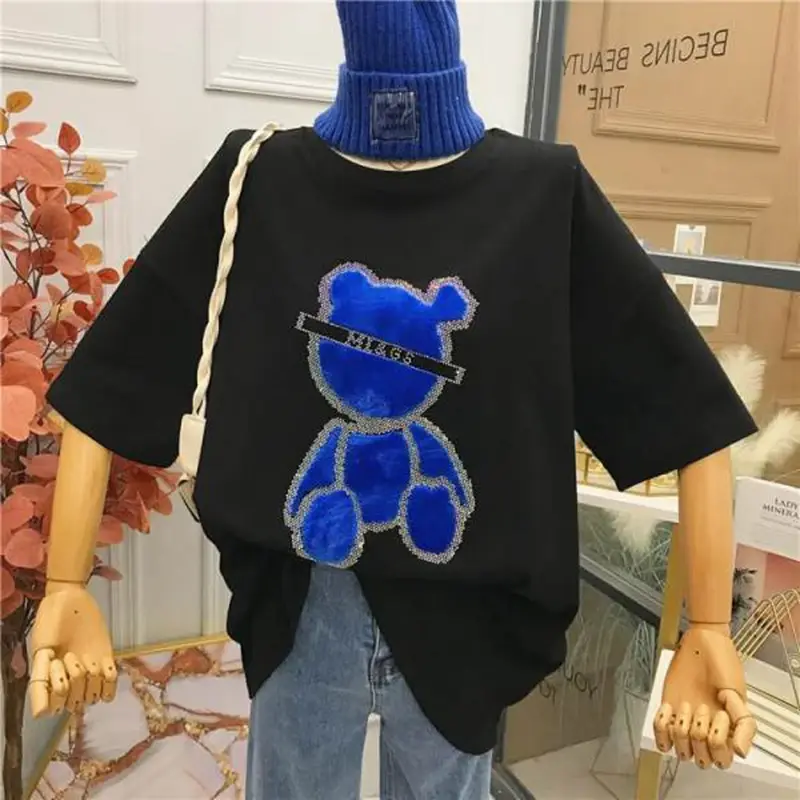 Thumbnail: Cotton Bear Graphic Plus Size T-Shirts