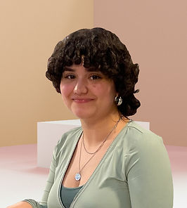 Angelina Pavon-Nieta menor del artista.jpg