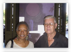 JUNTO A LA POETA NANCY MOREJON