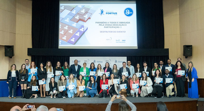 Todos finalistas e premiados.jpg