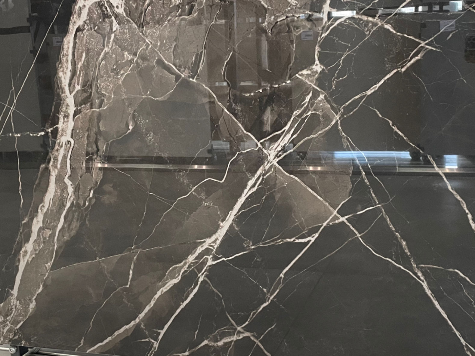 Black Calatta Kristal RPN