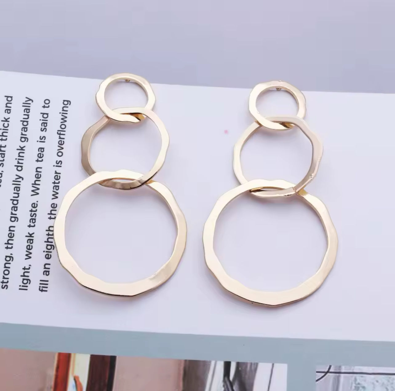3 Round Dangle Earrings - Gold