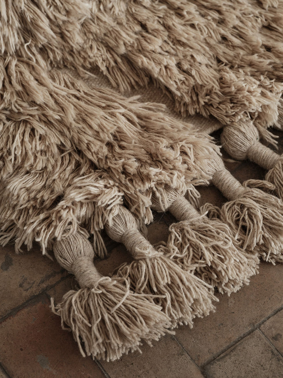 Thumbnail: Cappelen Dimyr - Colonnade no.02