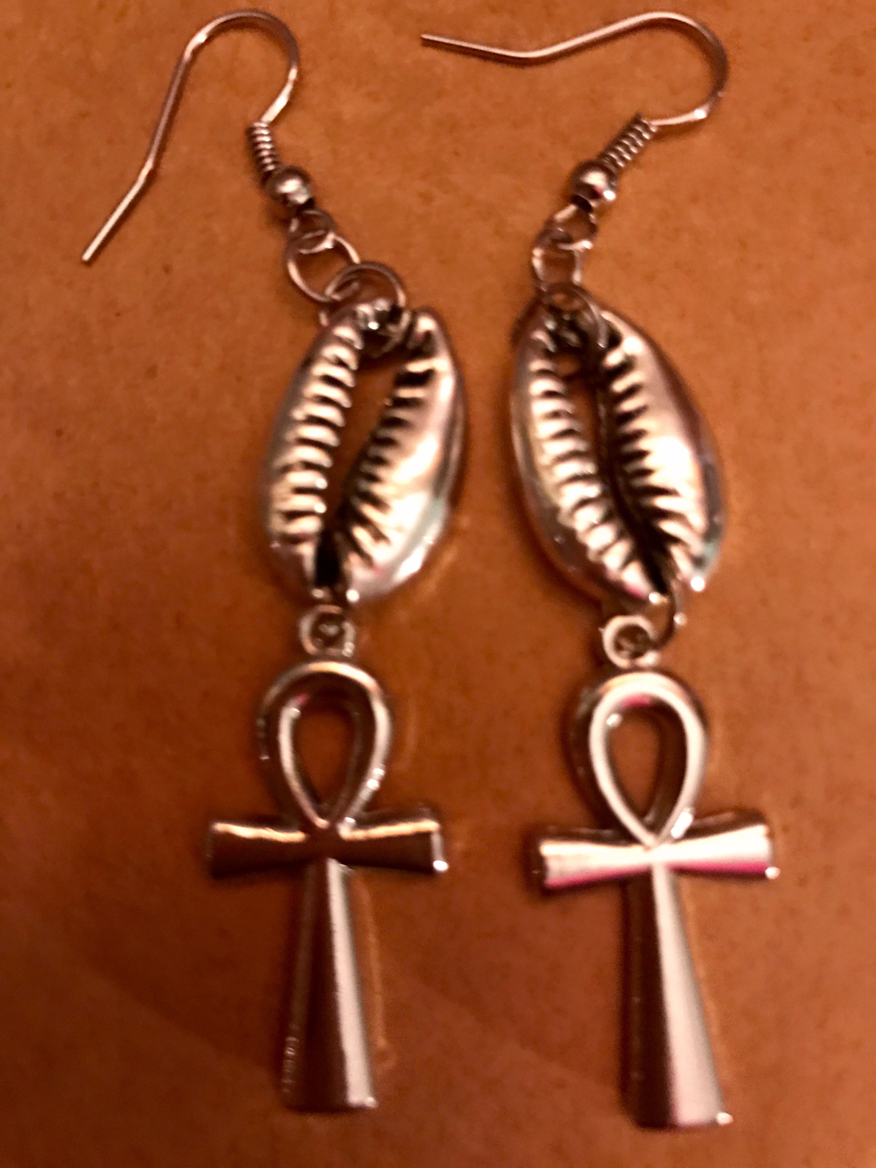 Silver Cowrie Shell/Ankh