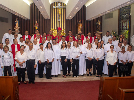 “No basta con decir tengo fe”: Mons. Óscar Efraín Tamez Villarreal llama a configurar el corazón en la Misa de Imposición de Albas