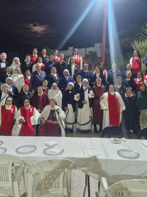 Ante el Santísimo, la Vida Consagrada renueva su entrega total a Dios