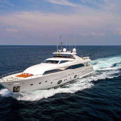 ferretti-custom-line-112-next-happy-days-navigation-1.jpeg