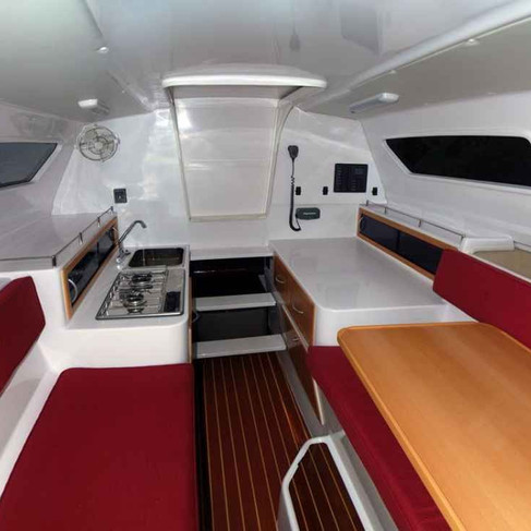 cruze_970_-_cabin.jpeg