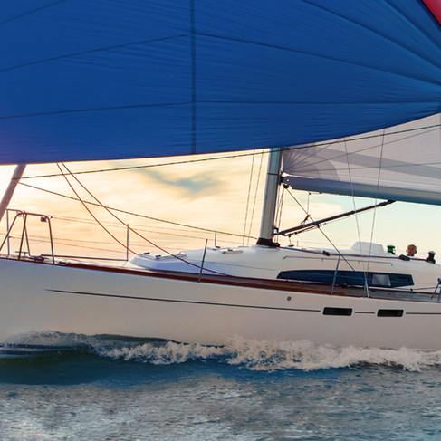 J-composites_J122_HEAD-OUT-TO-SEA-WITH-CONFIDENCE.jpeg