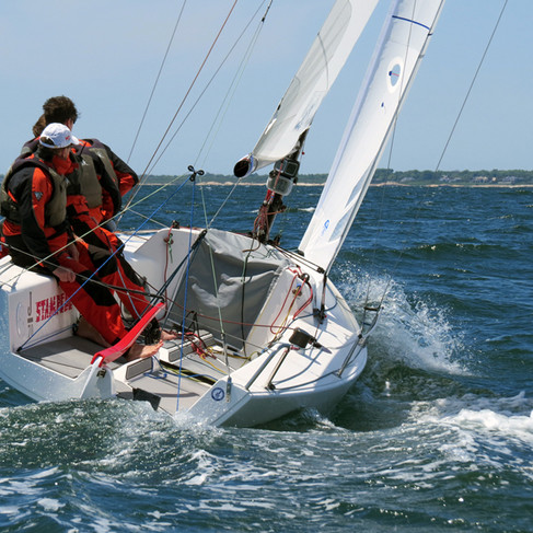 J70-upwind-stern.jpeg