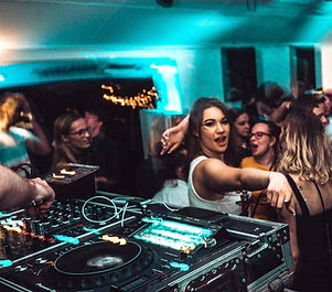 Professional DJ for hire