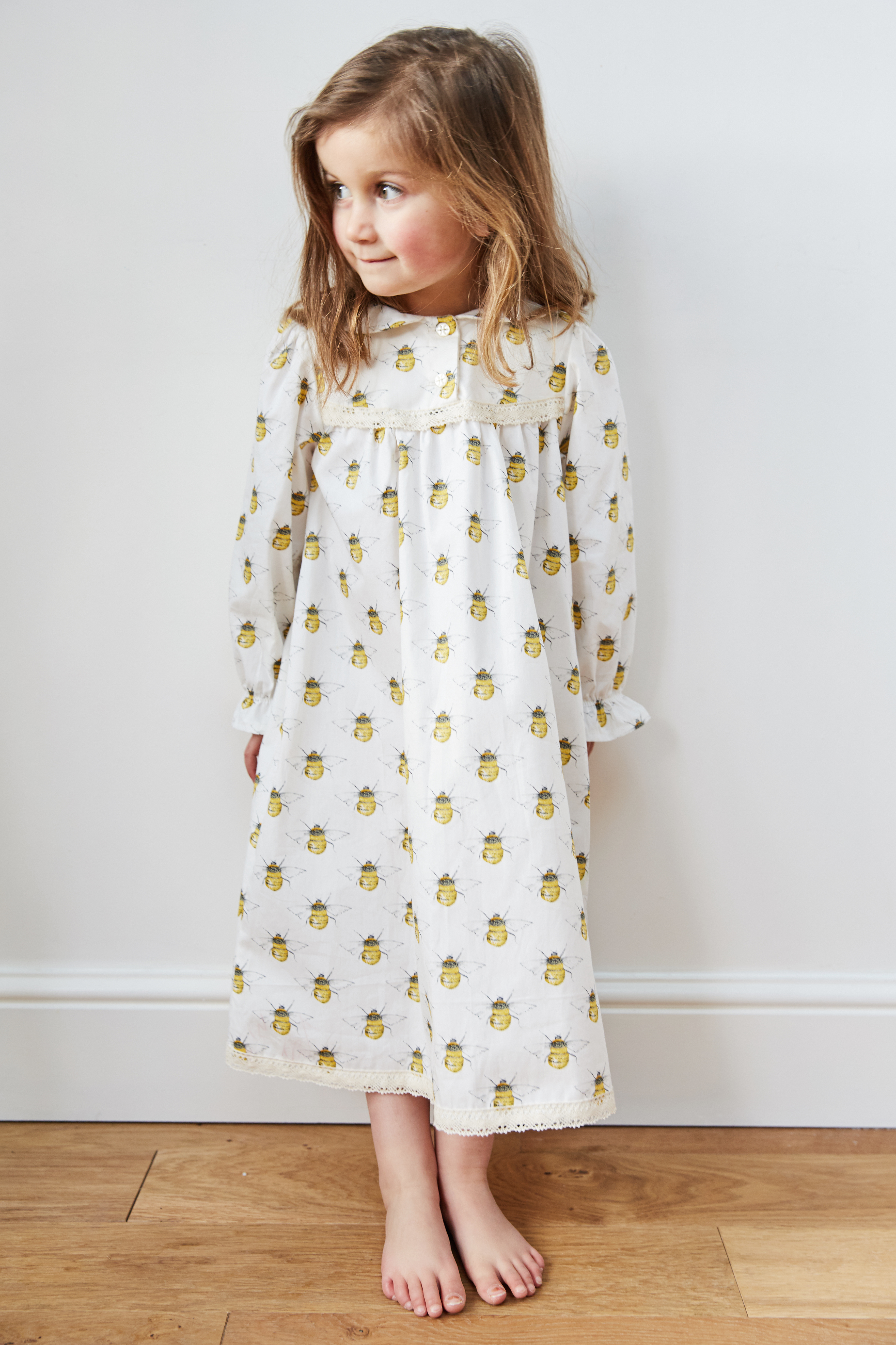 Nightie in Bee print