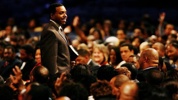 Pastor tem direito de receber salário da igreja?